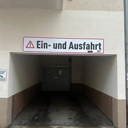 Gut Und Guenstig In - Zentrumsnah - Inkl Fahrraeder, Netflix Und Tiefgaragenstellplatz Apartament *