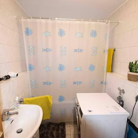 Gut Und Guenstig In - Zentrumsnah - Inkl Fahrraeder, Netflix Und Tiefgaragenstellplatz Apartmán Lipsko